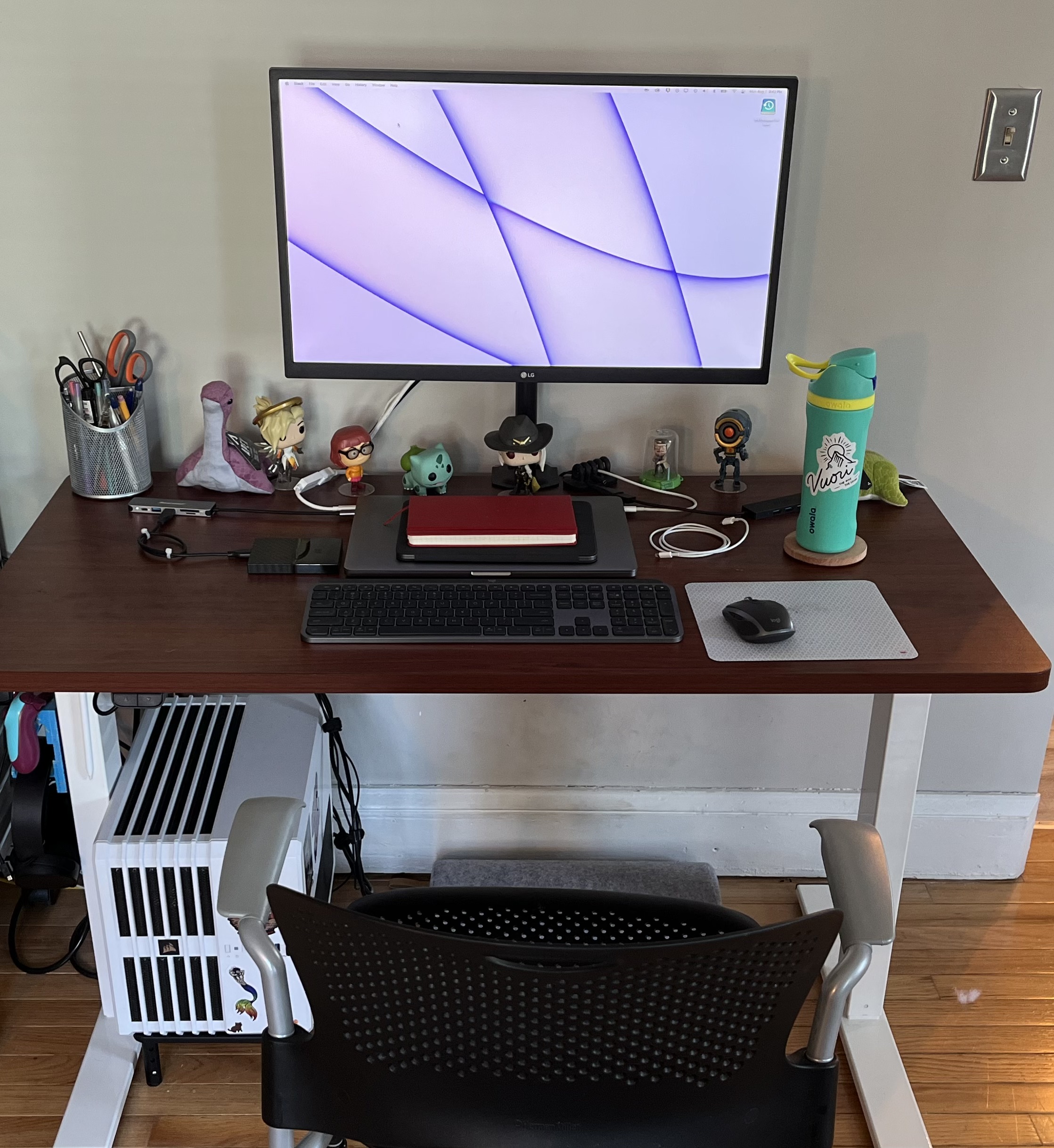 Workspace desk featured